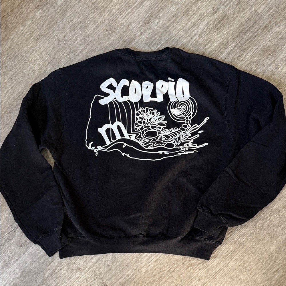 Good American Black Crewneck Sweatshirt with White Scorpio Graphic unisex